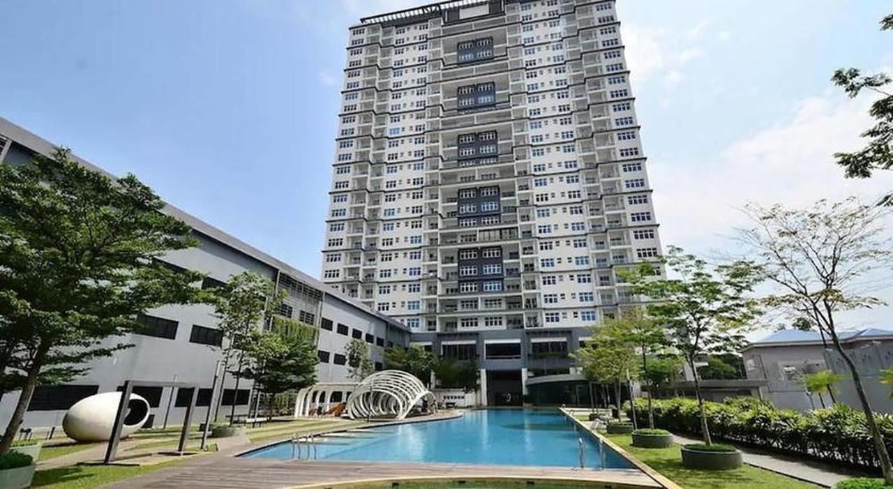 Puchong Skypod Residence @ Hostay ภายนอก รูปภาพ