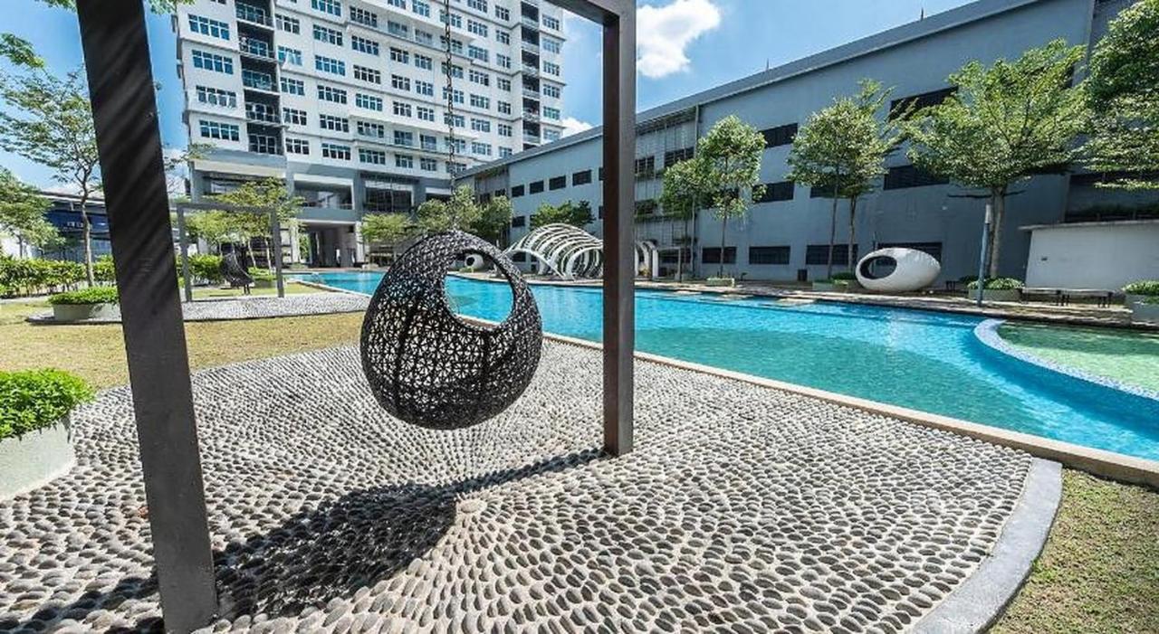 Puchong Skypod Residence @ Hostay ภายนอก รูปภาพ